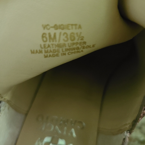 NWOT VINCE CAMUTO gigietta bootie ,snakeskin - Picture 8 of 15